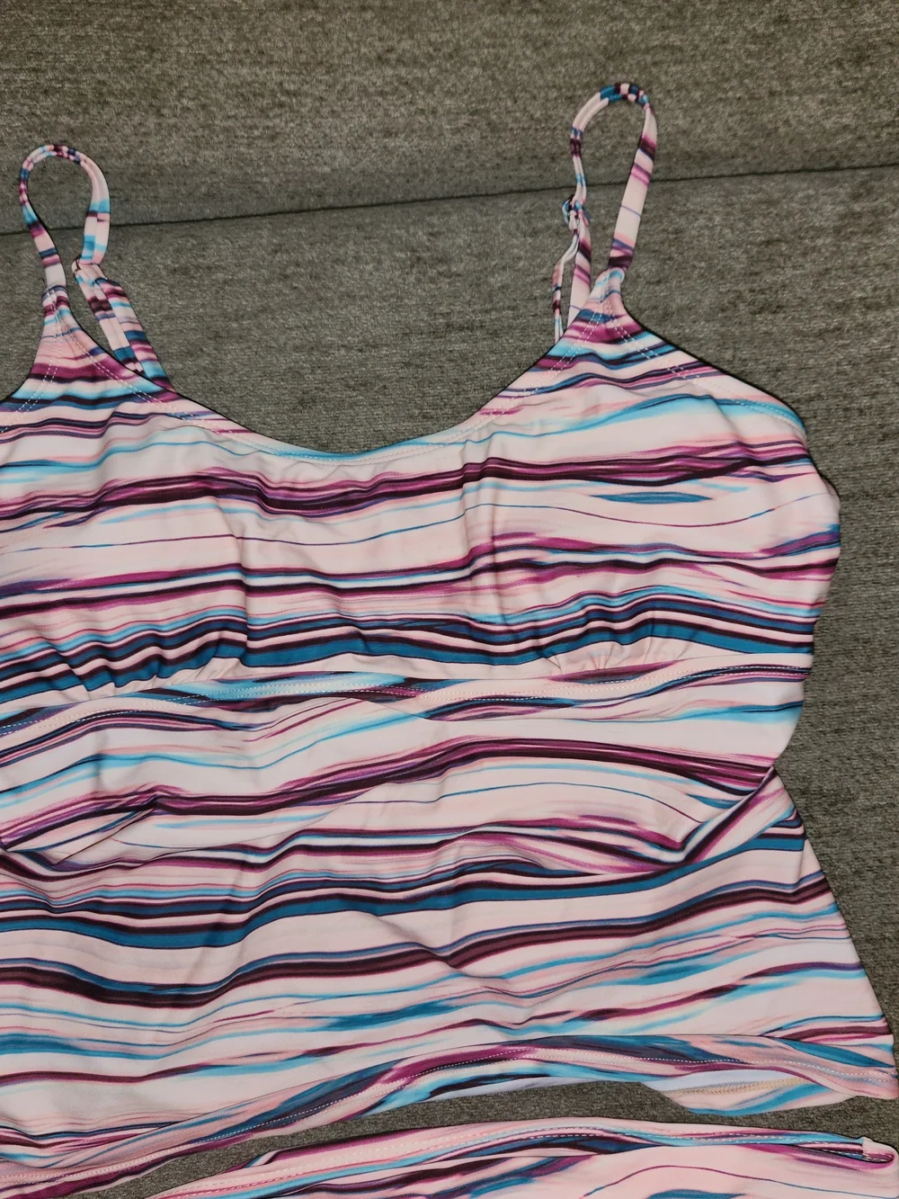 Mynah Women's Pink Striped 2-Piece Swimsuit Large